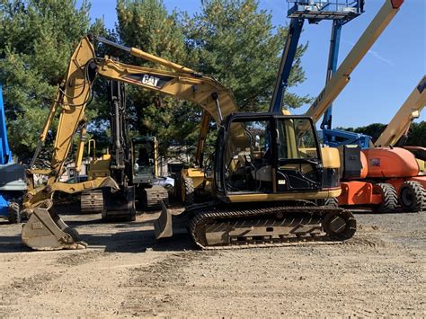 (31) Excavator Rental Options in Lakewood, CA, USA 